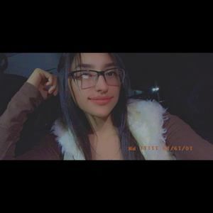 Meet your Posher, Nitza